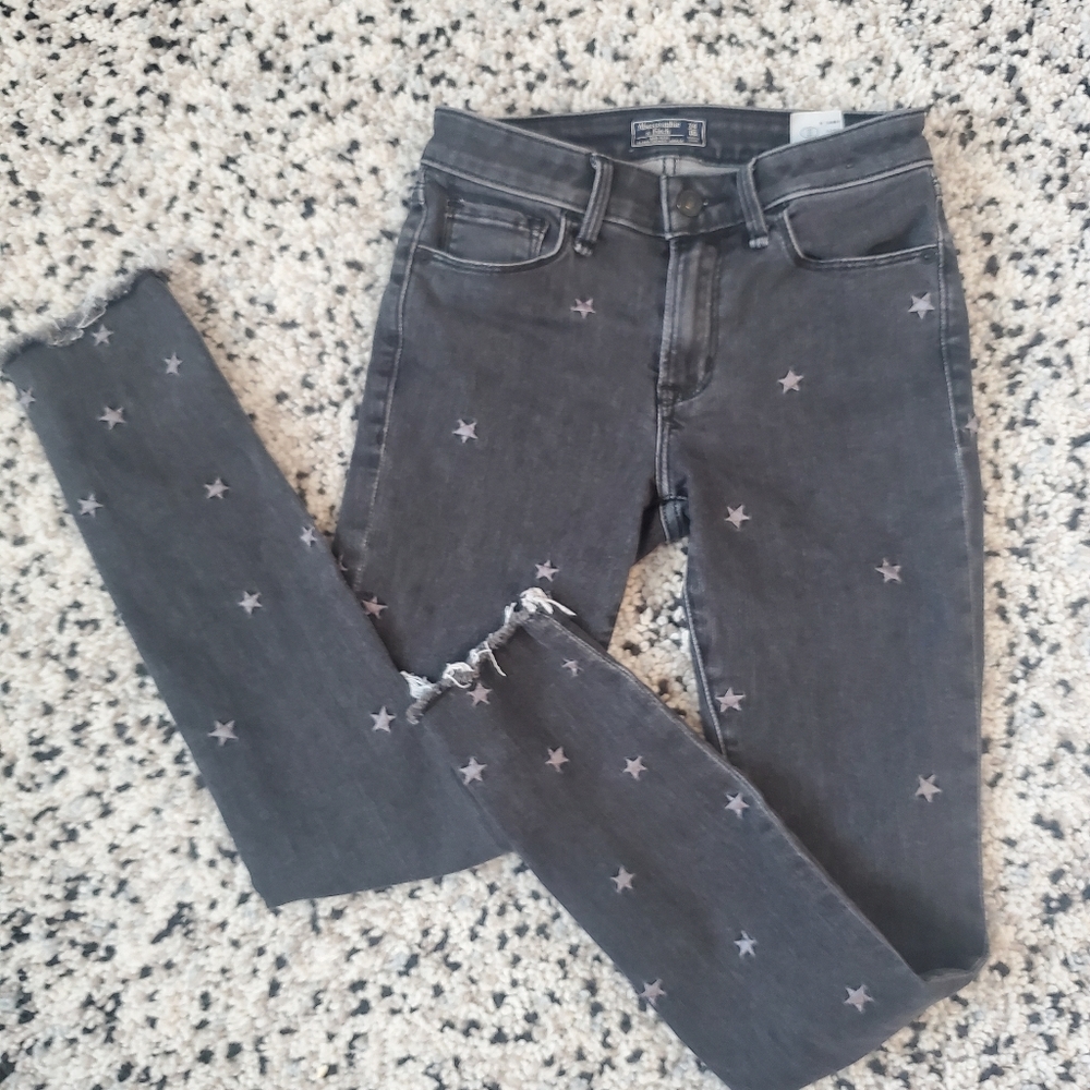 EXPRESS Mid Rise Super Skinny Jeans